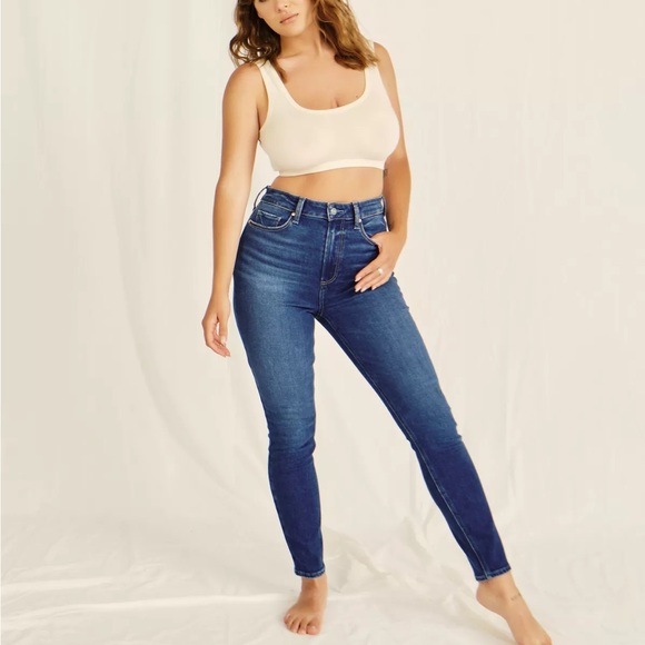 PAIGE Denim - PAIGE Flaunt Cheeky Blue Skinny in Roam Denim Jeans Size 30